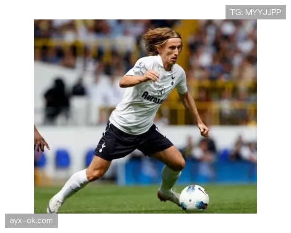 莫德里奇领衔球队强势晋级四强，状态回升表现抢眼