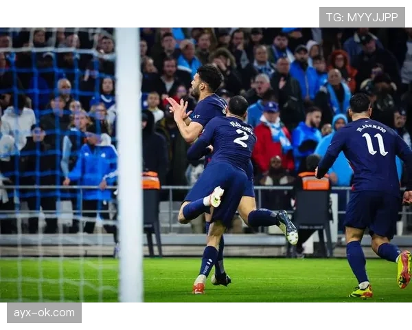 法甲揭幕战焦点对决：巴黎圣日耳曼迎战马赛